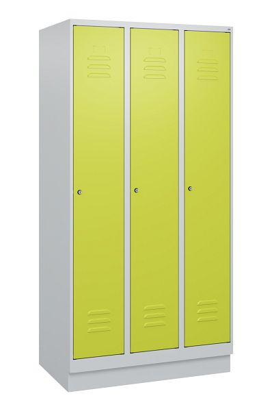 C+P Umkleidespind Classic PLUS mit Mitteltrennwand, Sockel, 3 Abteile, 1800x900x500mm, 7035/0024, Zylinderschlösser, 0800207-30F S10025