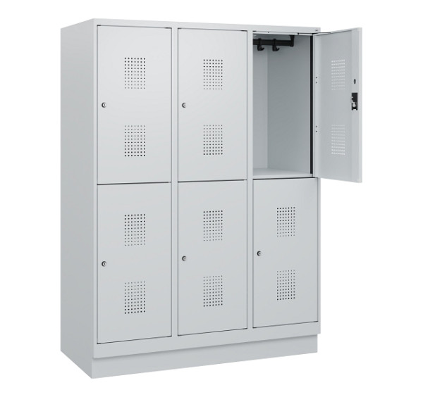 C+P Doppelstöckiger Spind Evolo PLUS, Sockel, 6 Fächer, 1630x1200x500mm, 7035/70, Frontfarbe RAL 7035 Lichtgrau, Zylinderschloss, 0493205-32 S10040