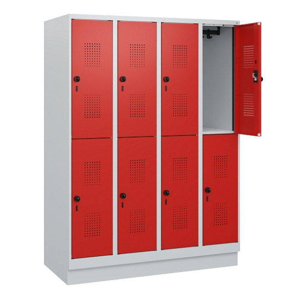 C+P Doppelstöckiger Spind Evolo PLUS, Sockel, 8 Fächer, 1630x1200x500mm, 7035/30, RAL 3020 Verkehrsrot, Drehriegel, 0493205-40 S10005