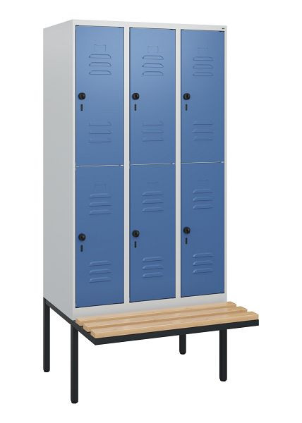 C+P Doppelstöckiger Spind Classic PLUS, 3 Abteile, 1950x900x815mm, 7035/5023, Drehriegel, Sitzleisten aus Buche, schwebende Sitzfläche, 0803405-30 S10005