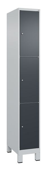 C+P Schließfachschrank Classic PLUS, Füße, 1950x300x500mm, 7035/7016, mit 3 Fächern, 080010-103 S10008