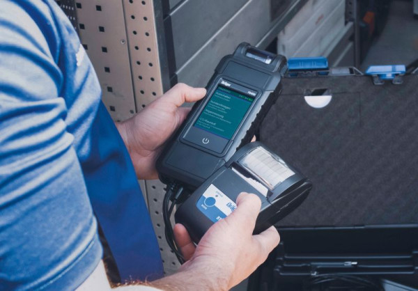 REMS Abgasmessgerät Dräger FG4500 Messpaket incl. Netzteil, Ladekabel, Abgassonde, Verbrauchsmaterial, Haltegurt, Gerätekoffer, Software, 610050 D220