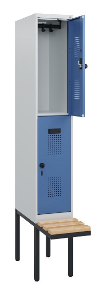 C+P Doppelstock-Spind Evolo PLUS, Bank, 2 Fächer, 1950x300x815mm, 7035/5023, Drehriegel, Sitzfläche Buche-Hartholz, 0493405-10 S10008
