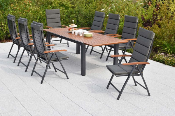 Merxx Tinos Set 17-teilig, 8 Tinos Klappsessel, Holzoptik, 8 Auflagekissen, grau, mit Befestigungsbändchen, 1 Ausziehtisch 180 (250) x 100 cm, 50451-800
