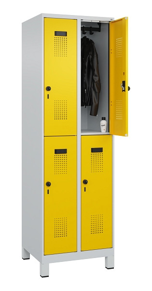 C+P Doppelstöckiger Spind Evolo PLUS, mit Füßen, 4 Fächer, 1950x600x500mm, 7035, Frontfarbe RAL 1023 Verkehrsgelb, Drehriegel, 049310-20 S10001