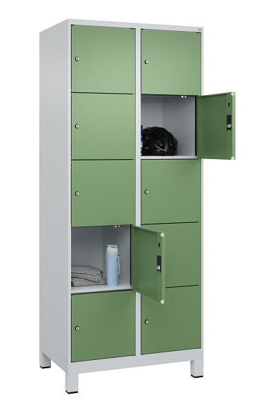 C+P Schließfachschrank Evolo PLUS, mit Füßen, 10 Fächer, 1950x800x500mm, 7035/6, Frontfarbe RAL 6011 Resedagrün, 049010-225 S10010