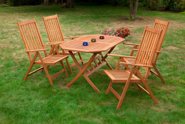 Merxx Vitoria Set 5-teilig, 4 Vitoria Klappsessel, 5-fach verstellbar, 1 Klapptisch 135x 85 cm, FSC® Eukalyptusholz, 50068-011