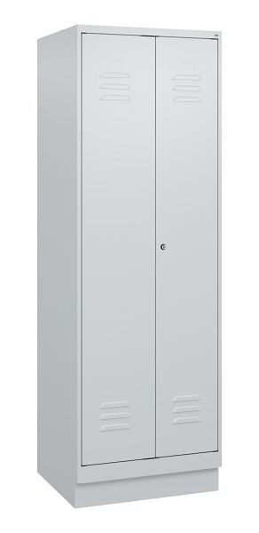 C+P Umkleidespind Classic PLUS, Doppel-Spind, Sockel, 2 Abteile, 1800x600x500mm, 7035/7035, Zylinderschloss, 0800227-20P S10024