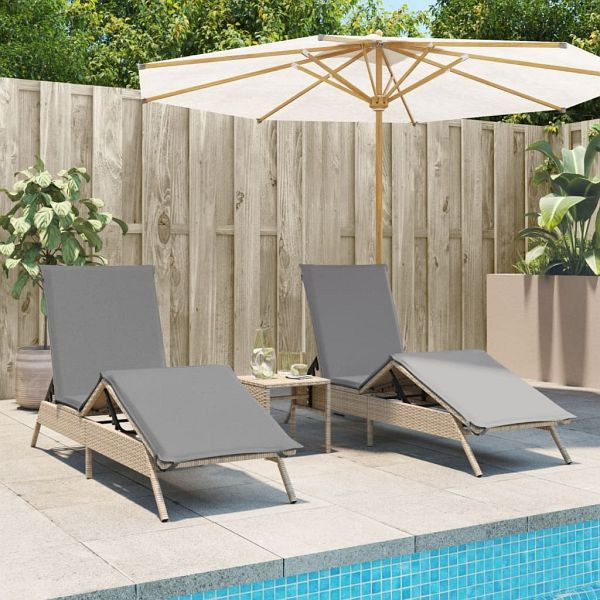 vidaXL Sonnenliegen 2 Stück mit Tisch Beige Poly Rattan, 4002713