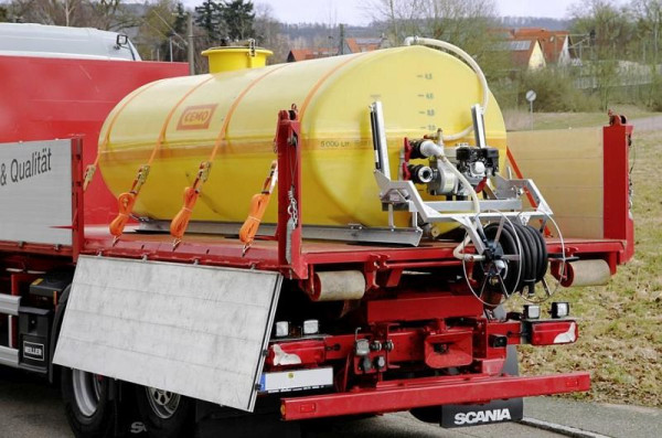 Cemo Gerätefass 5000l mit Stahlkufen, 8624, 4052886093085