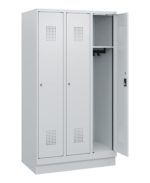 C+P Spind Evolo PLUS, Sockel, 3 Abteile, 1630x900x500mm, 7035/7035, Zylinderschloss, 0490205-30 S10040