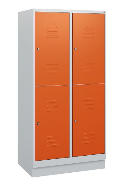 C+P Doppelstöckiger Spind Classic PLUS, Sockel, 2 Abteile, 1630x800x500mm, 7035/2004, Zylinderschlösser, 0803205-22 S10062