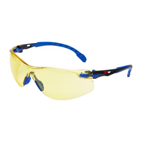 3M Solus Schutzbrille blau/schwarzer Rahmen, Scotchgard Antibeschlag-Beschichtung, bernsteingelben Gläsern, S1103SGAF-EU, VE: 20 Stück, 7100080187
