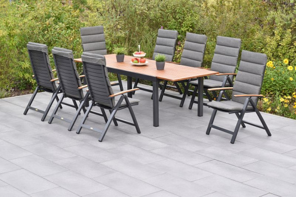 Merxx Astros Set 17-teilig, 8 Astros Klappsessel, Armlehnen mit Akazienholz, 8 Kissen, grau, 1 Ausziehtisch, 180 (250) x 100 cm, 50800-800