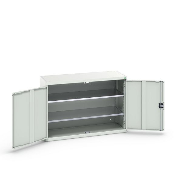 bott verso Flügeltürschrank, mit 2 Fachböden, BxTxH: 1300 x 550 x 900 mm, Lichtgrau / Lichtgrau, 16926631.16