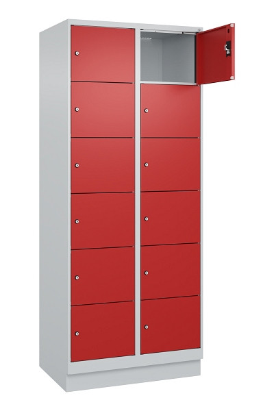 C+P Schließfachschrank Evolo PLUS, mit Sockel, 12 Fächer, 1950x800x500mm, 7035/3, Frontfarbe RAL 3000 feuerrot, 049020-226 S10003