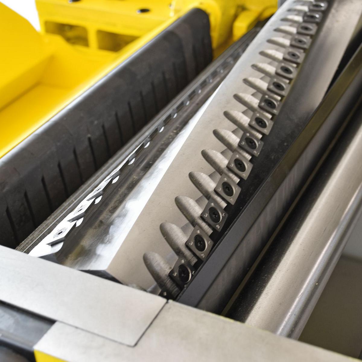 Abricht Dickenhobelmaschine BHM-250 BAMATO Abricht- Und Dickenhobelmaschine BHM-250 - 230V, 250mm Breite Für Präzises Hobeln Hobelmaschine Mit HSS Messern