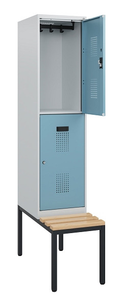 C+P Doppelstöckiger Spind Evolo PLUS, Bank, 2 Fächer, 1950x400x815mm, 7035/0010, Zylinderschloss, Sitzfläche Buche-Hartholz, Sitzbank, 0493505-12 S10035
