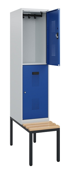 C+P Doppelstöckiger Spind Evolo PLUS, Bank, 2 Fächer, 1950x400x815mm, 7035/5010, Zylinderschloss, Sitzfläche Buche-Hartholz, Sitzbank, 0493505-12 S10029