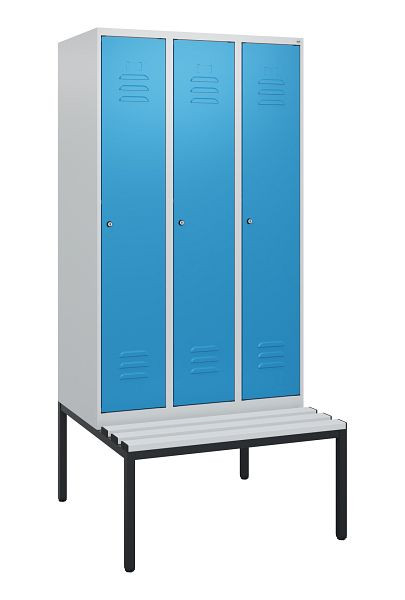 C+P Umkleidespind Classic PLUS, mit untergebauter Sitzbank, 3 Abteile, 1950x900x815mm, 7035/5012, Zylinderschlösser, 0800505-30 S10049