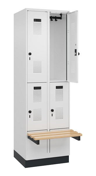 C+P Doppelstock-Spind Evolo PLUS, Bank, 4 Fächer, 1950x600x815mm, 9016/9016, Drehriegel, Sitzfläche Buche-Hartholz, mit Sockel, 049340-20 S10020