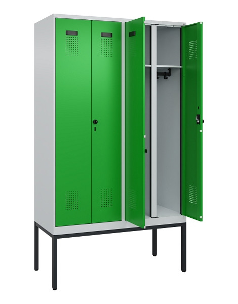 C+P Schwarz-Weiß-Spind Evolo PLUS, Gestell, 4 Abteile, 2120x1200x500mm, 7035/603, Drehriegel, 0490327-40 S10011