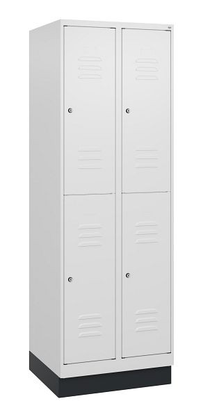 C+P Doppelstöckiger Spind Classic PLUS, Sockel, 2 Abteile, 1800x600x500mm, 9016/9016, Zylinderschlösser, 0803207-20 S10029