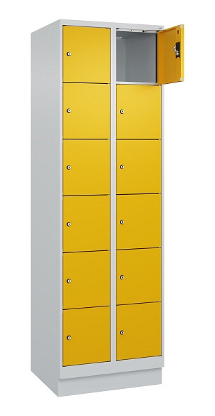 C+P Schließfachschrank Evolo PLUS, mit Sockel, 12 Fächer, 1950x600x500mm, 7035/1, Frontfarbe RAL 1004 Goldgelb, 049020-206 S10000