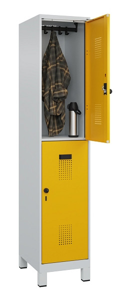 C+P Doppelstöckiger Spind Evolo PLUS, mit Füßen, 2 Fächer, 1950x400x500mm, 7035, Frontfarbe RAL 1004 Goldgelb, Drehriegel, 049310-12 S10000