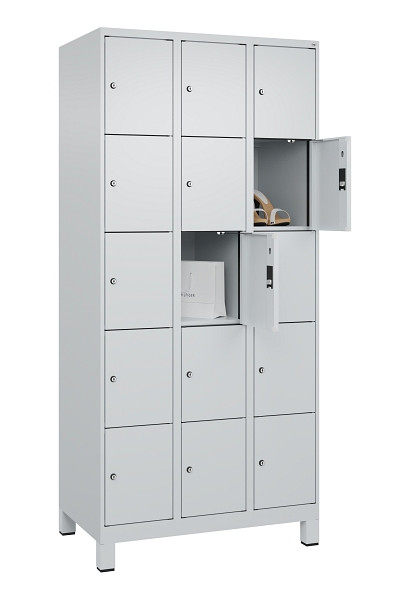 C+P Schließfachschrank Evolo PLUS, mit Füßen, 15 Fächer, 1950x900x500mm, 7035/7, Frontfarbe RAL 7035 Lichtgrau, 049010-305 S10013