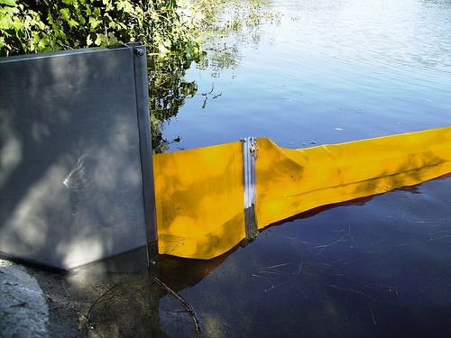 DENIOS Wandbefestigungs-Set, 2 x 1-m-Laufschienen und Zubehör für Ölbarriere Ecoline, 265660