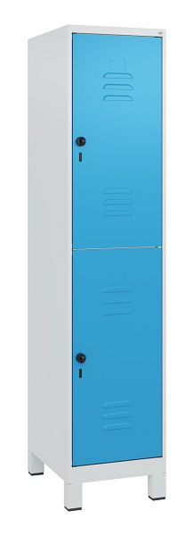 C+P Doppelstöckiger Spind Classic PLUS, Füße, 1800x400x500mm, 7035/5012, Drehriegel, 0803107-12 S10004