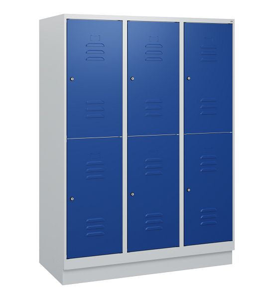 C+P Doppelstöckiger Spind Classic PLUS, Sockel, 3 Abteile, 1630x1200x500mm, 7035/5010, Zylinderschlösser, 0803205-32 S10033