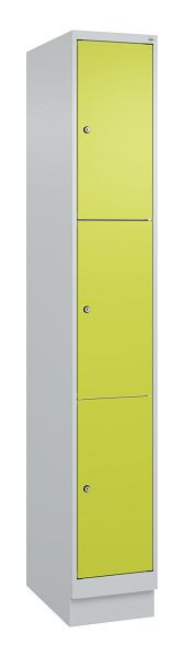 C+P Schließfachschrank Classic PLUS, Sockel, 1950x300x500mm, 7035/0024, mit 3 Fächern, 080020-103 S10010