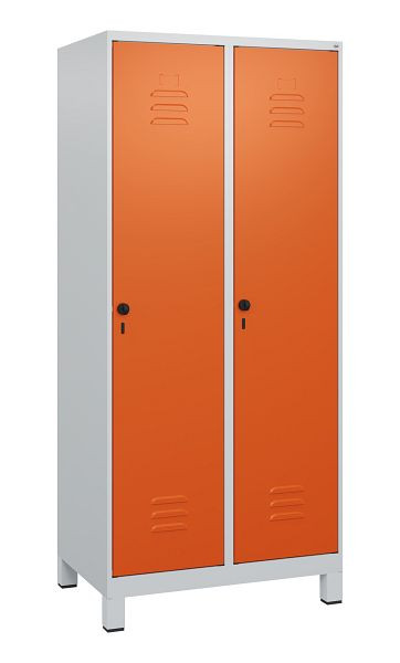 C+P Umkleidespind Classic PLUS mit Mitteltrennwand, Füße, 2 Abteile, 1800x800x500mm, 7035/2004, Drehriegel, 0800107-22F S10030