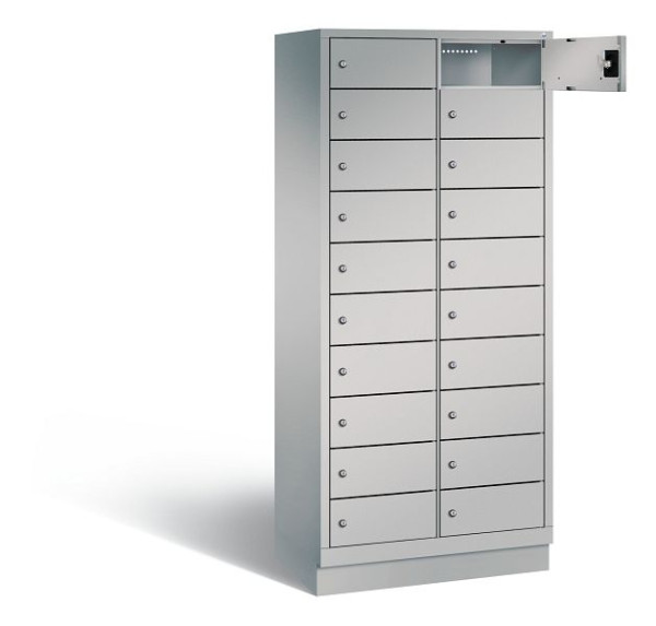 C+P Schließfachschrank Evolo, H1800xB810xT500mm, Farbe: Weißaluminium, mit Steckdosenleiste, 48020-2210 S10193