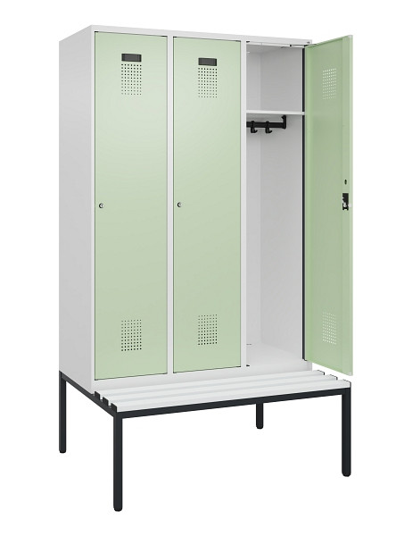 C+P Spind Evolo PLUS, 3 Abteile, 2120x1200x815mm, 9016/6019, Haken 4, Zylinderschloss, Sitzfläche Kunststoff, Sitzbank, 0490507-32 S10100
