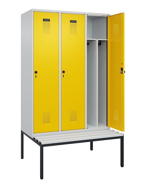 C+P Spind Evolo PLUS, 3 Abteile, 2120x1200x815mm, 7035/1023, Haken 4, Drehriegel, Sitzfläche Kunststoff, Sitzbank, Trennwand, 0490507-32F S10055