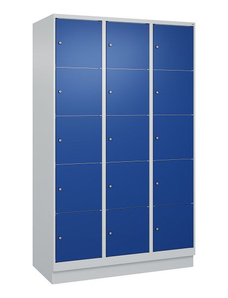 C+P Schließfachschrank Classic PLUS, Sockel, 3 Abteile mit je 5 Fächern, 1950x1200x500mm, 7035/5010, 080020-325 S10003