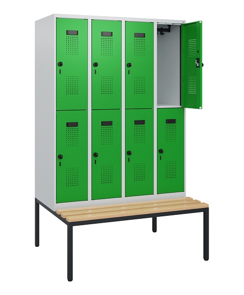 C+P Doppelstöckiger Spind Evolo PLUS, Bank, 8 Fächer, 1950x1200x815mm, 7035/6037, Drehriegel, Sitzfläche Buche-Hartholz, Sitzbank, 0493505-40 S10011