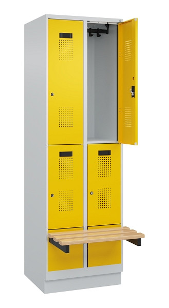 C+P Doppelstock-Spind Evolo PLUS, Bank, 4 Fächer, 1950x600x815mm, 7035/1023, Zylinderschloss, Sitzfläche Buche-Hartholz, mit Sockel, 049340-20 S10028