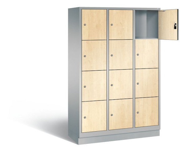 C+P Schließfachschrank Evolo, H1800xB1200xT500mm, Farbe: Weißaluminium / Dekor Donau-Ahorn, 48020-324 S10338