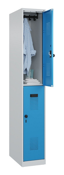 C+P Doppelstöckiger Spind Evolo PLUS, 2 Fächer, 1850x300x500mm, 7035/5012, Drehriegel, 049300-10 S10007