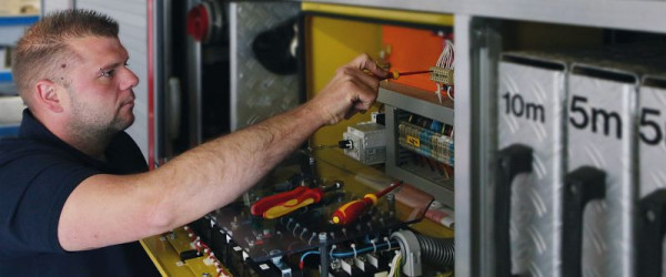 STAHLWILLE VDE-Seitenschneider Nr.6600 VDE Länge 140 mm Kopf verchromt Griffe tauchisoliert isoliert 1000V AC/1000 V, 66007145