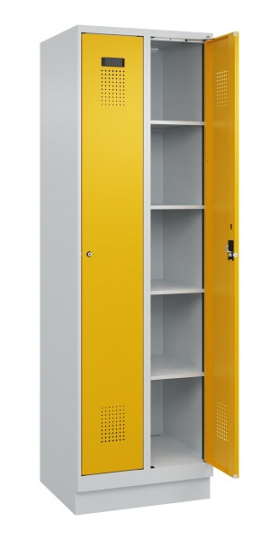 C+P Wäsche-Spind Evolo PLUS, mit Sockel, 2 Abteile, 1950x600x500mm, 7035/1004, Verschluss Zylinderschloss, Ablageböden 8, 049020-20B S10027
