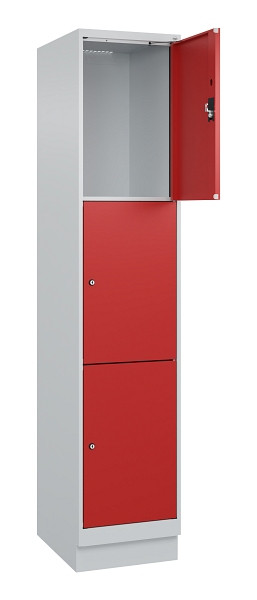 C+P Schließfachschrank Evolo PLUS, mit Sockel, 3 Fächer, 1950x400x500mm, 7035/30, Frontfarbe RAL 3000 feuerrot, 049020-123 S10003