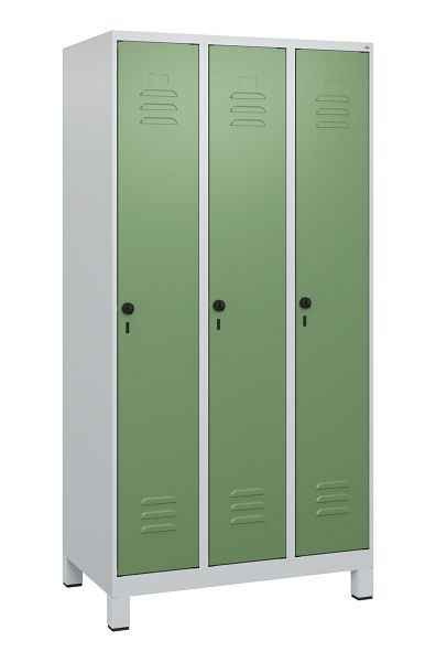 C+P Umkleidespind Classic PLUS mit Mitteltrennwand, Füße, 3 Abteile, 1800x900x500mm, 7035/6011, Drehriegel, 0800107-30F S10006