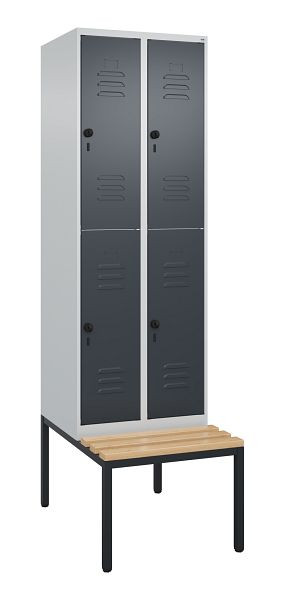 C+P Doppelstöckiger Spind Classic PLUS, 2 Abteile, 2120x600x815mm, 7035/7016, Drehriegel, Buche-Sitzleisten, mit untergebauter Sitzbank, 0803507-20 S10008