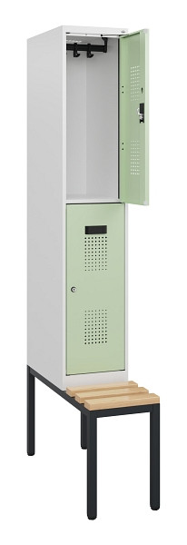 C+P Doppelstöckiger Spind Evolo PLUS, Bank, 2 Fächer, 1950x300x815mm, 9016/6019, Zylinderschloss, Sitzfläche Buche-Hartholz, Sitzbank, 0493505-10 S10049
