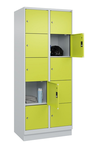 C+P Schließfachschrank Evolo PLUS, mit Sockel, 10 Fächer, 1950x800x500mm, 7035/0, Frontfarbe 1108060 RDS Clowngrün, 049020-225 S10015